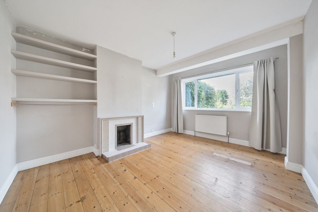 Property photo 3 of 12 1462875-1-6A0F33B...