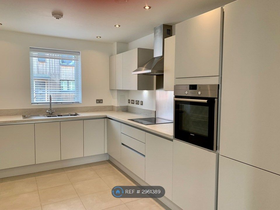 Property photo 2 of 14 Kitchen/ Dining Room