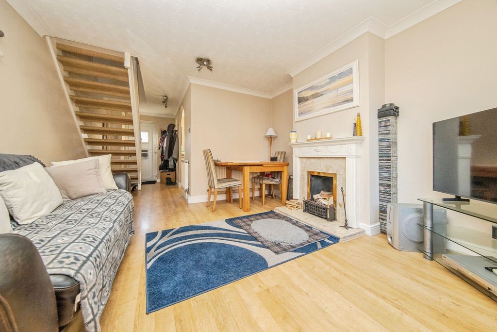 Property photo 3 of 11 Pbox-Img.Jpg