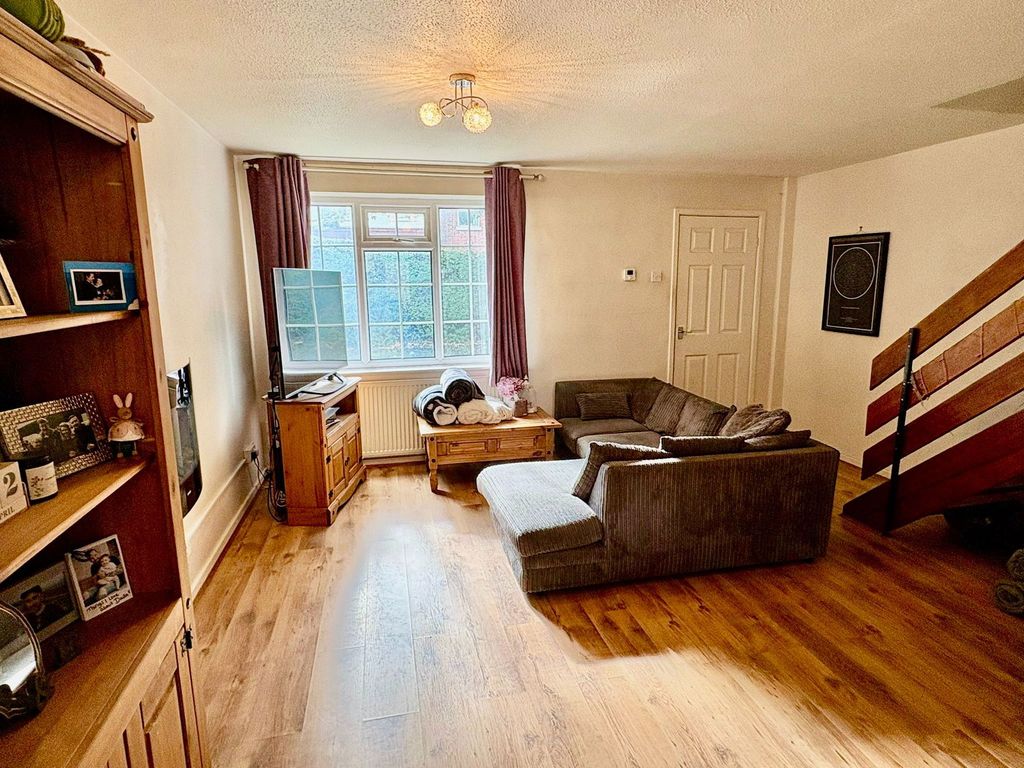 Property photo 2 of 18
