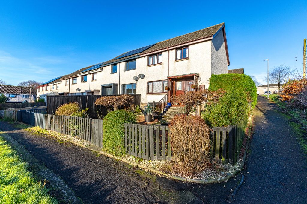 Property photo 2 of 44