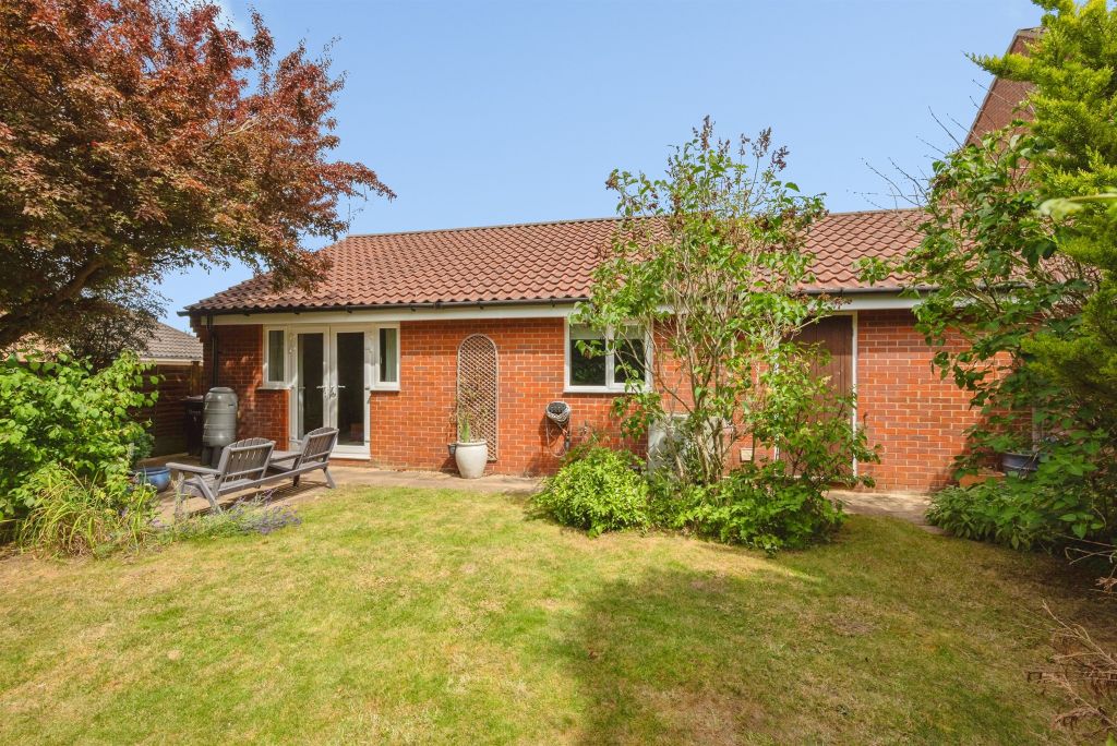 Property photo 2 of 12