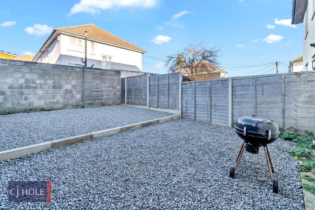 Property photo 3 of 10 Picture No. 25