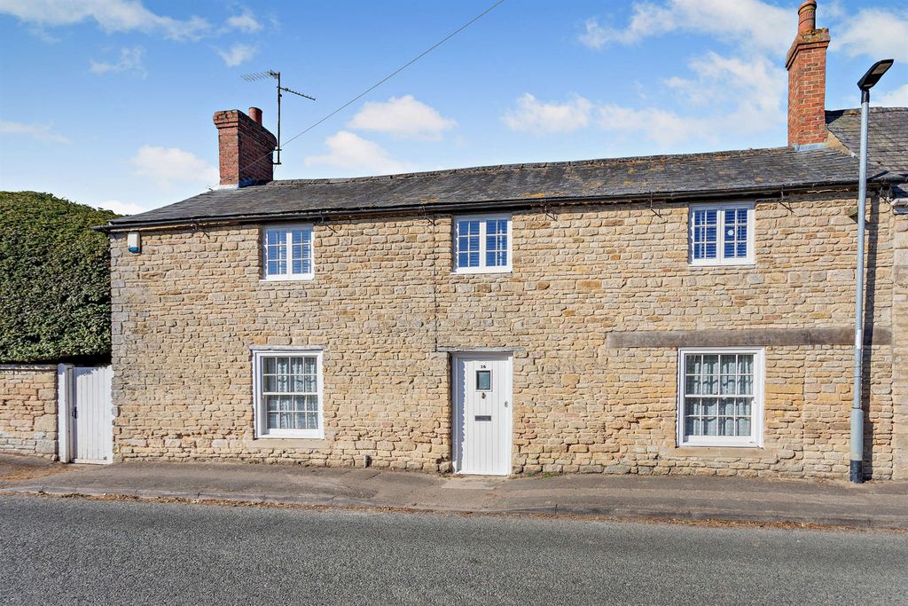 Property photo 2 of 15