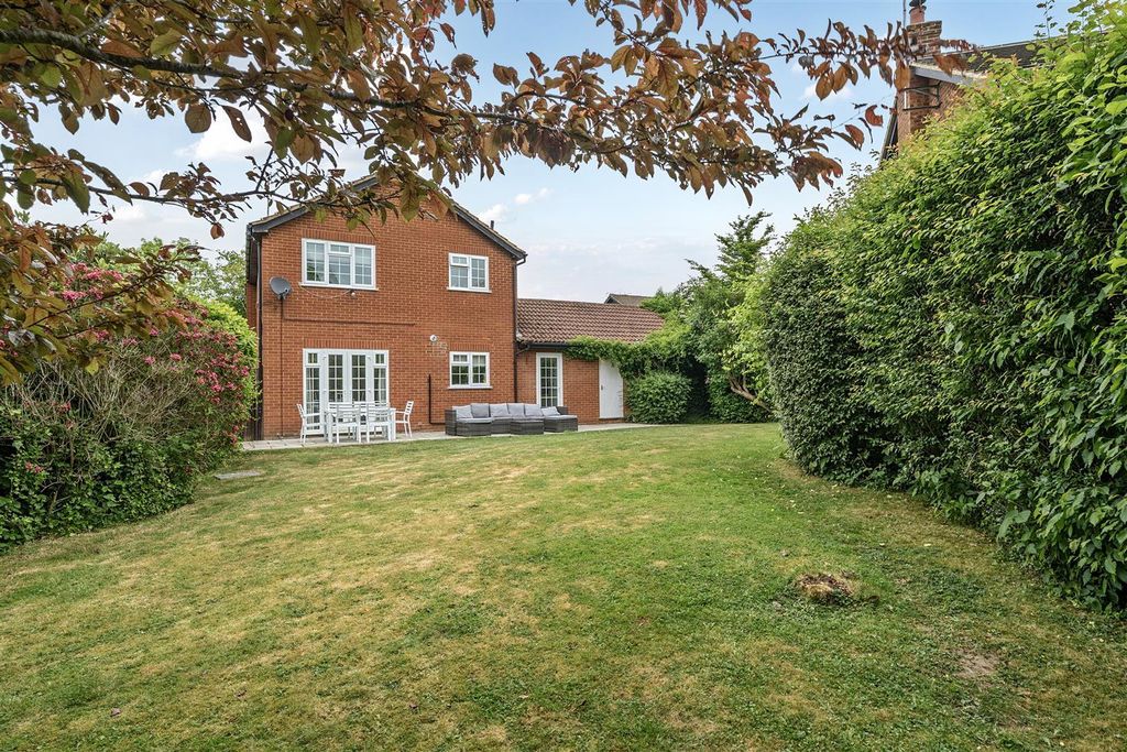 Property photo 3 of 18