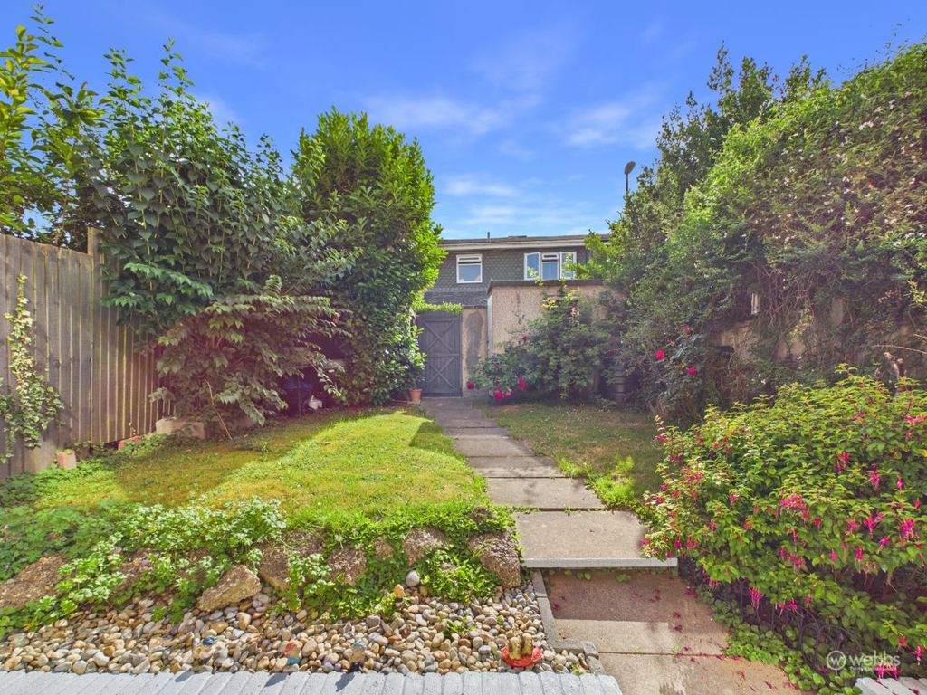 Property photo 2 of 14