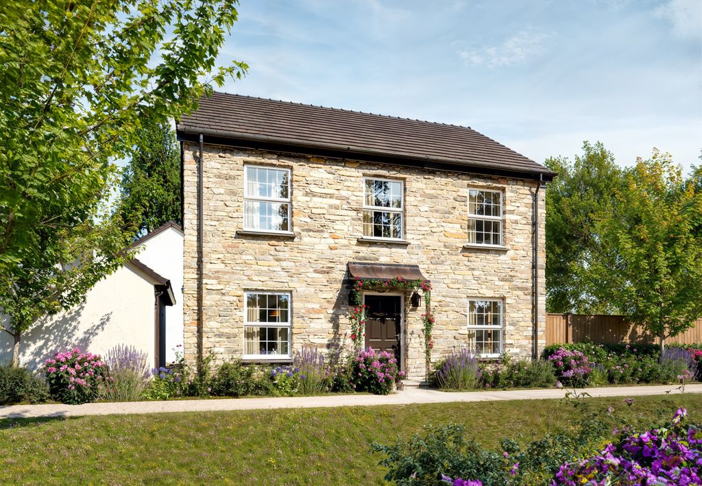 Property photo 1 of 14 Ivy House