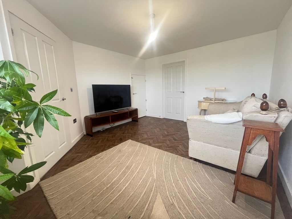 Property photo 2 of 14 Living Room