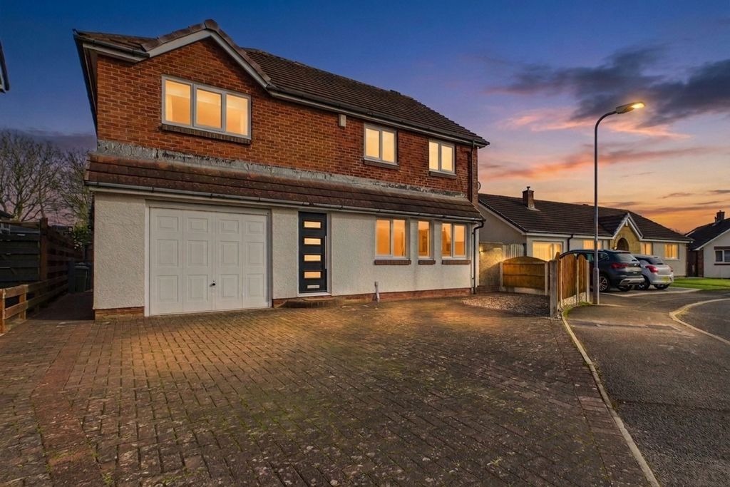 Property photo 1 of 30