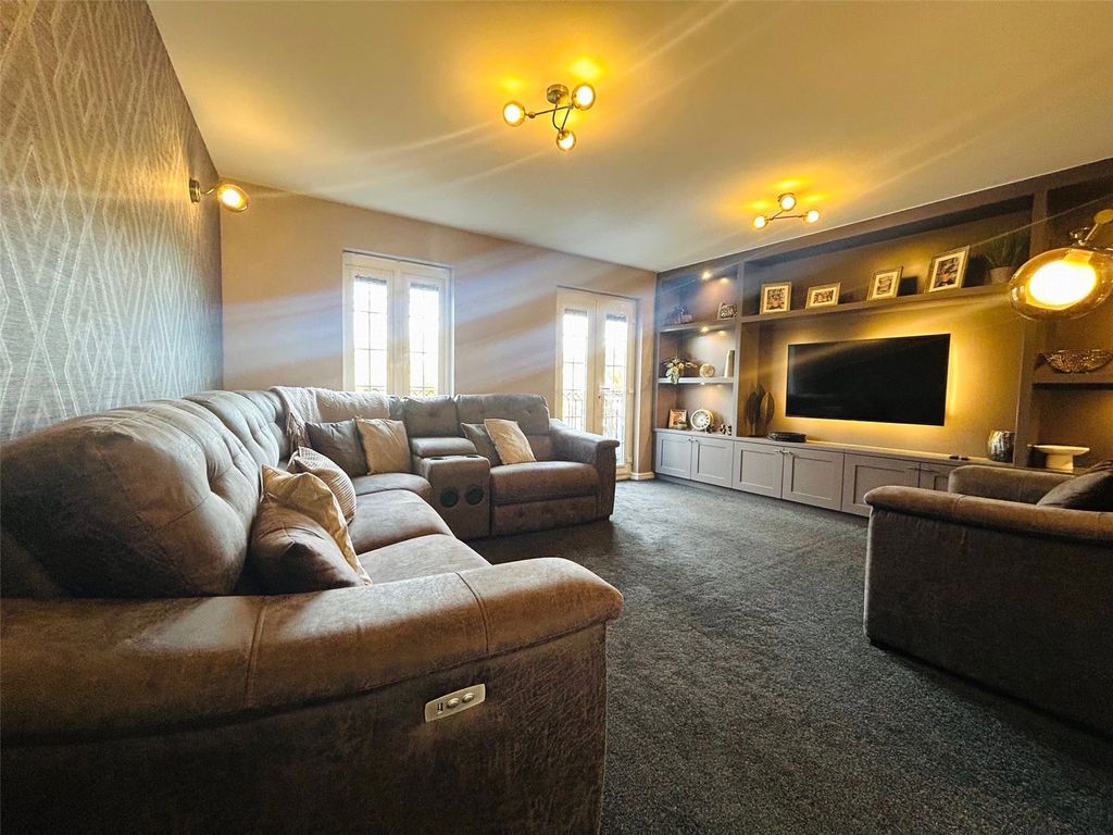 Property photo 2 of 23 Living Area