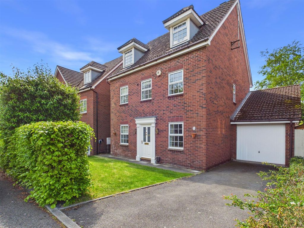 Property photo 1 of 32