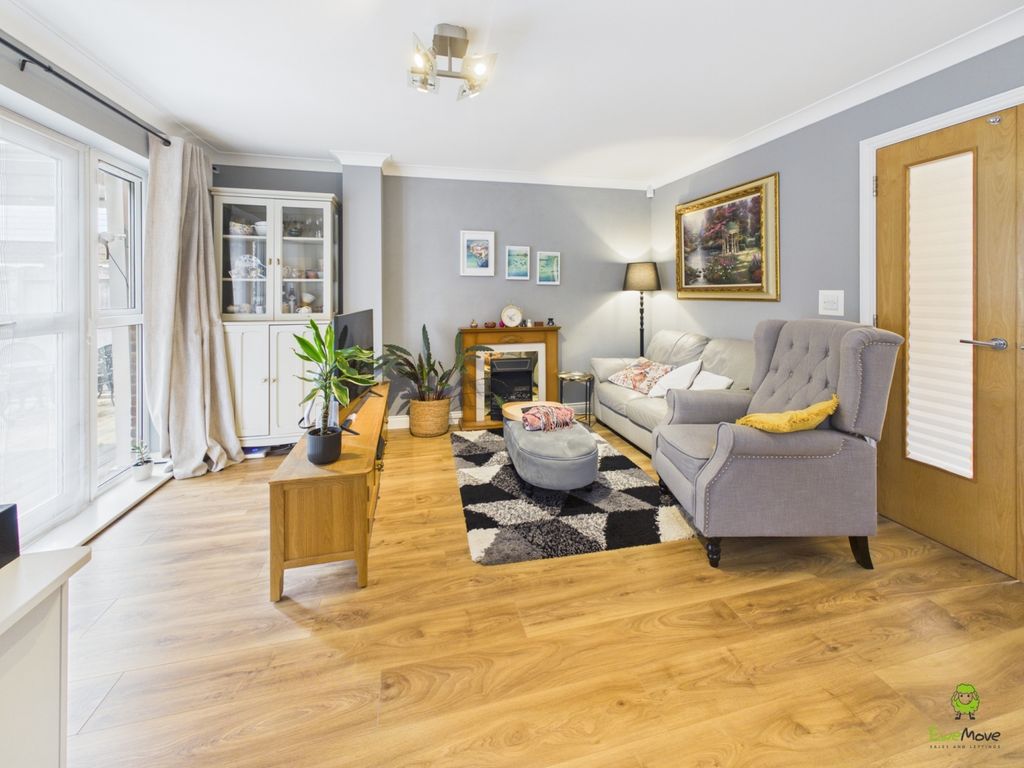Property photo 2 of 12 Presented By Clinton At Ewemove Bexleyheath And Da