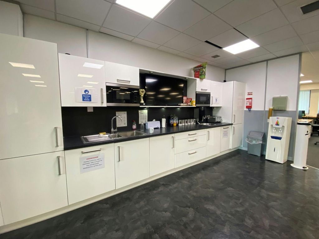 Property photo 3 of 6 Photo 3