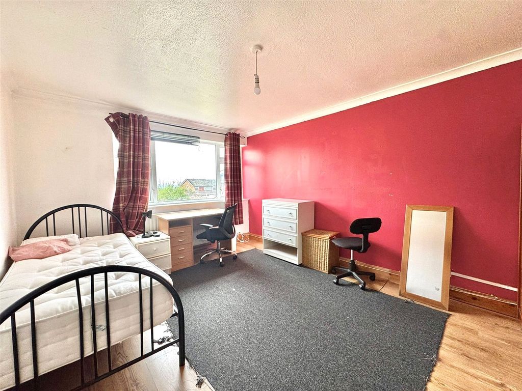 Property photo 2 of 6 Picture No. 09