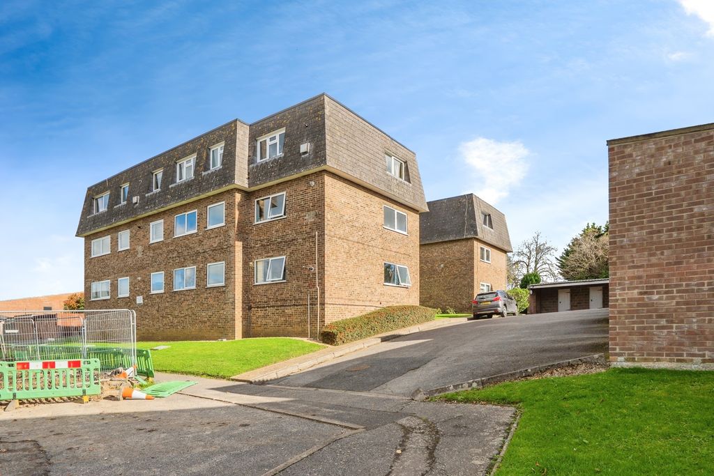 Property photo 1 of 8 Photo