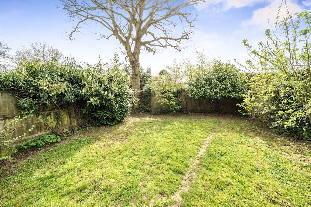 Property photo 3 of 24 Picture No. 27
