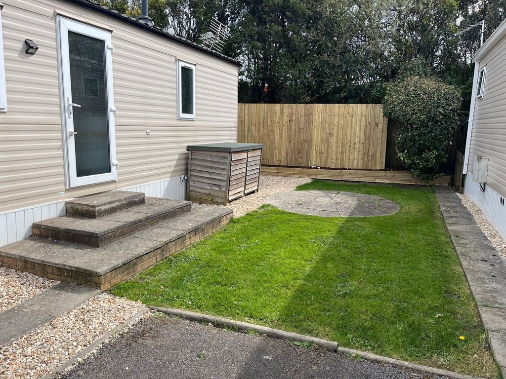 Property photo 3 of 19