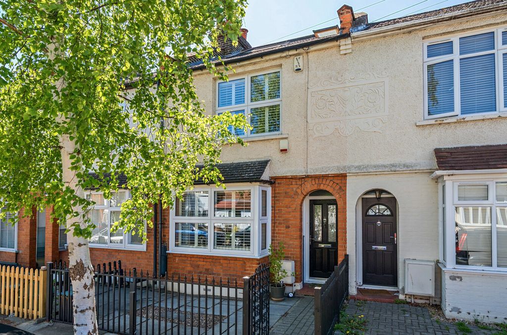 Property photo 1 of 22 1451972-25-69Eba2...