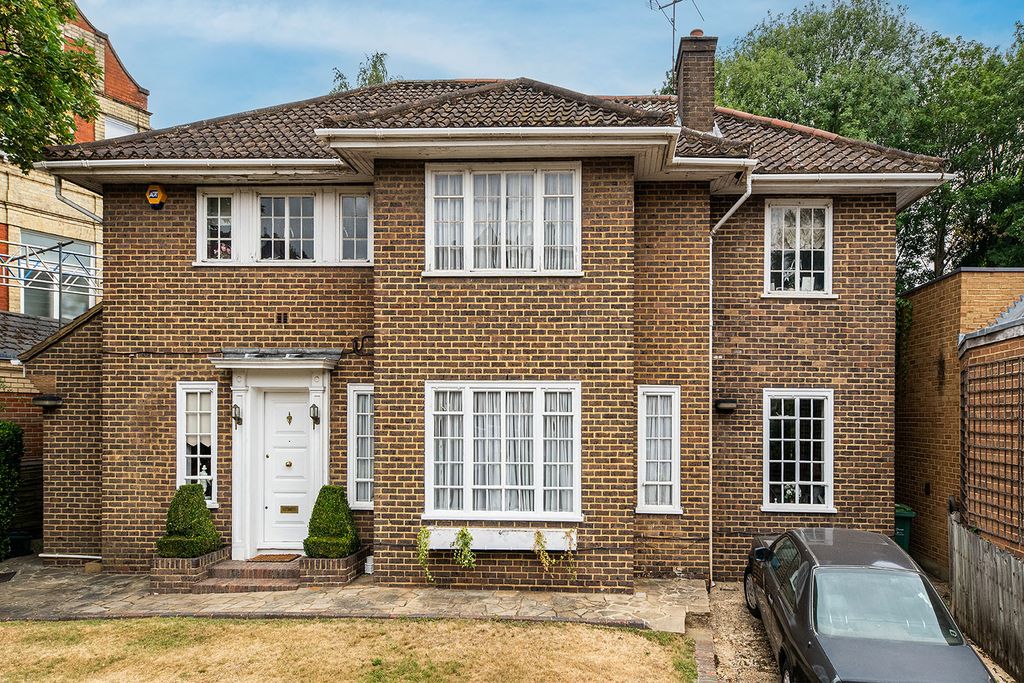 Property photo 1 of 13