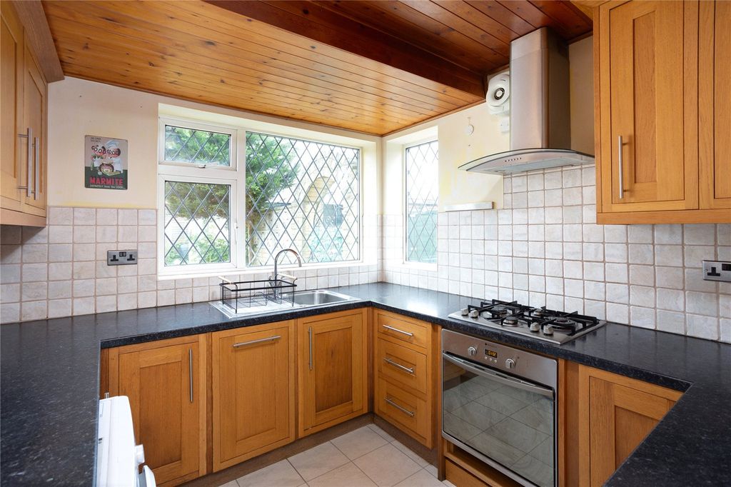 Property photo 3 of 13 Photos