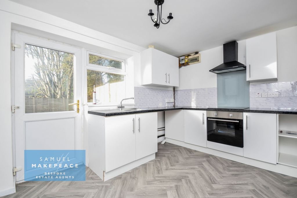 Property photo 2 of 21 Gallery