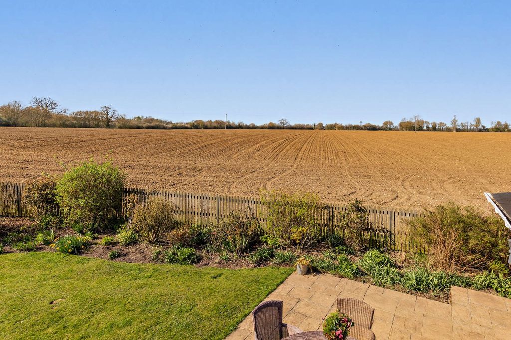 Property photo 3 of 19 Picture No. 11