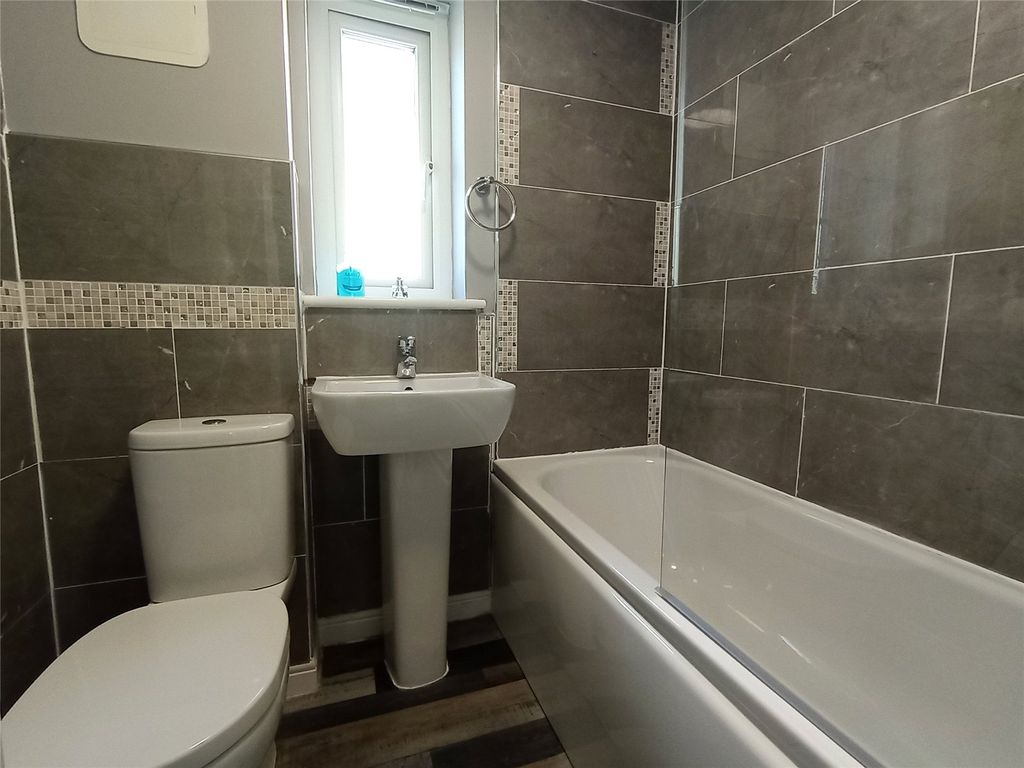 Property photo 3 of 19 Picture No. 22