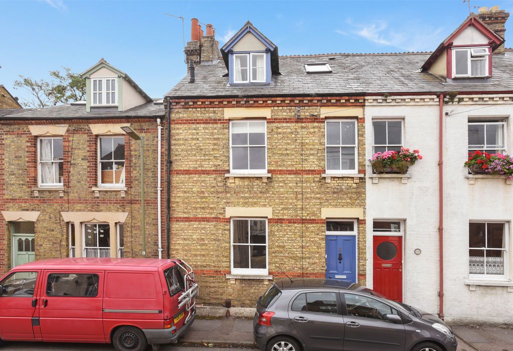 Property photo 2 of 19 Photo 2