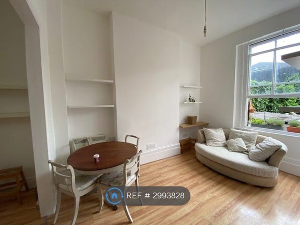 Property photo 3 of 6