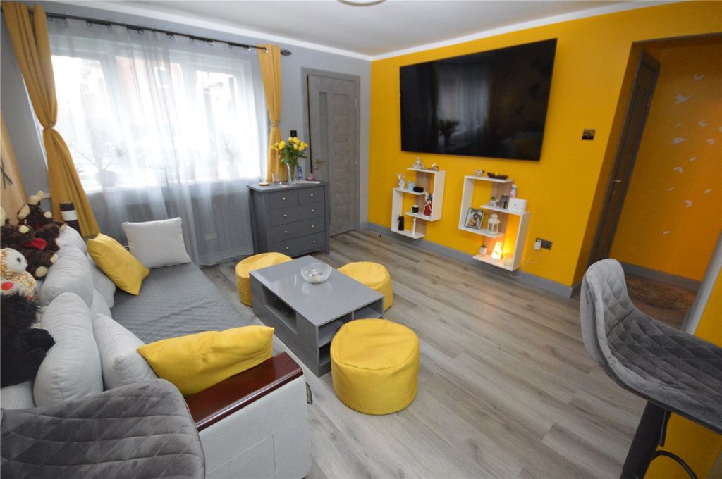 Property photo 2 of 10 Picture No. 04