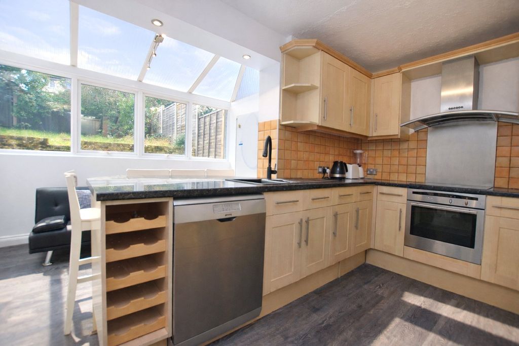 Property photo 3 of 8 Picture No. 09