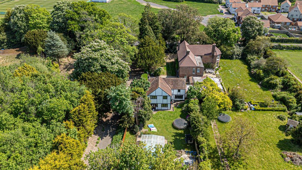 Property photo 2 of 40 Dji_20250508135523_0070_D_Alto.Jpg