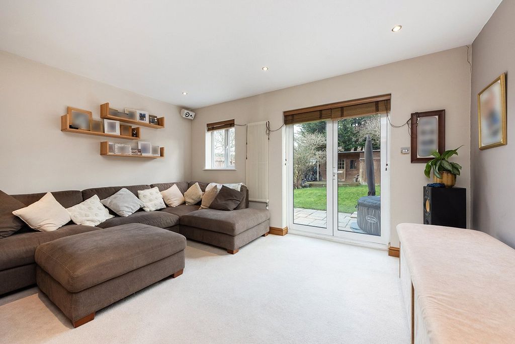 Property photo 3 of 15 Picture No. 05