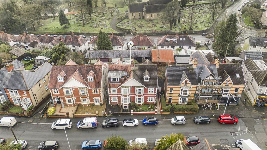 Additional image 18 of 3 bed flat for saleEversley Road, Sketty, Swansea SA2