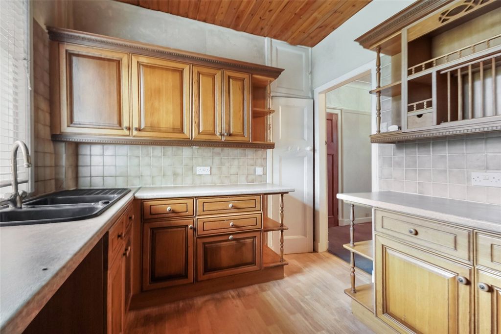 Property photo 3 of 15 Picture No. 06