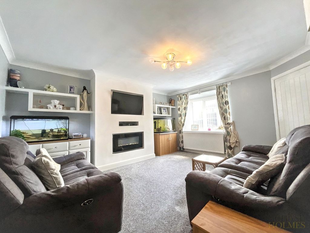 Property photo 2 of 46