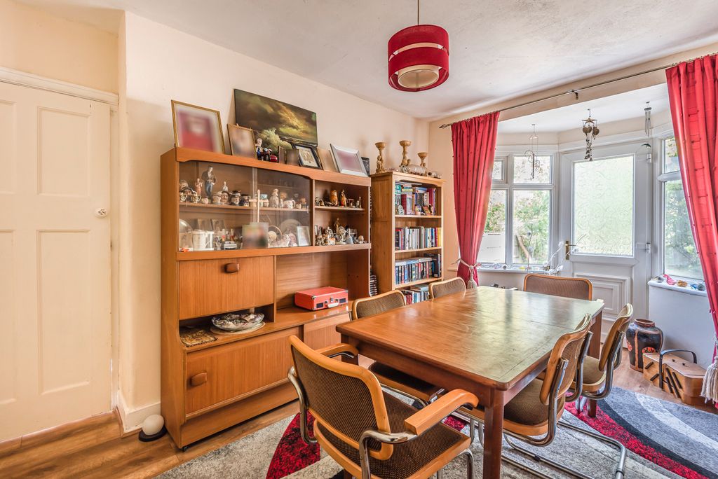 Property photo 2 of 10 Diner