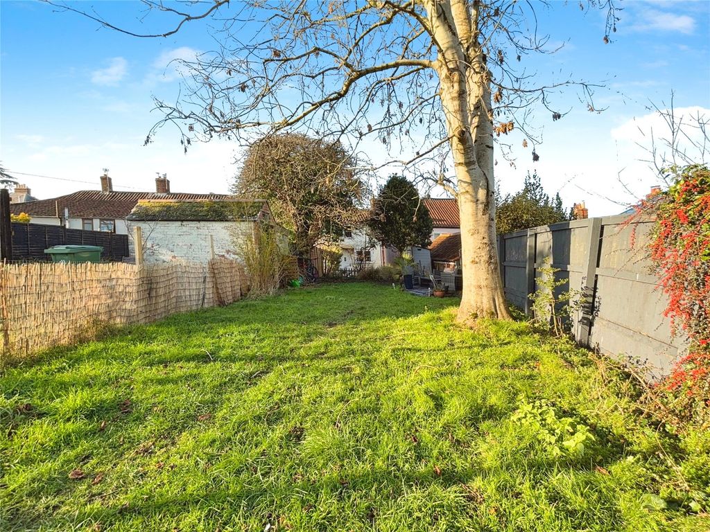 Property photo 2 of 24 Picture No. 30