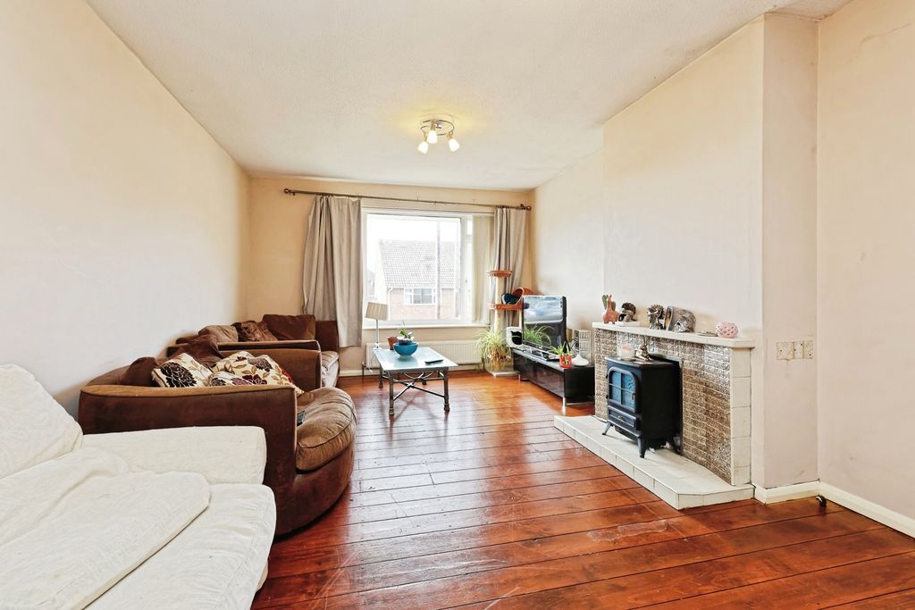 Property photo 2 of 13 Photo