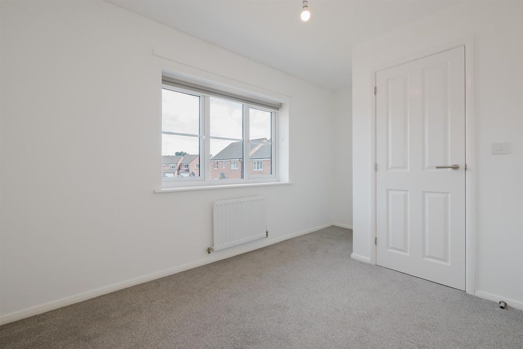 Additional image 12 of 2 bed semi-detached house to rentLakeside North, Scunthorpe DN16