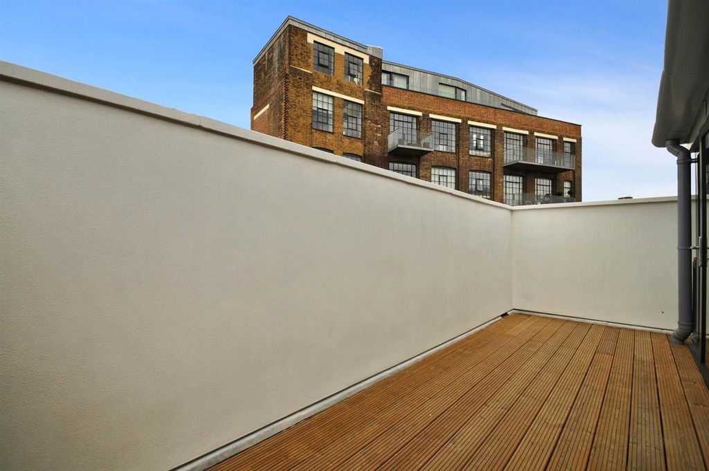 Property photo 2 of 6 Terrace.Jpg