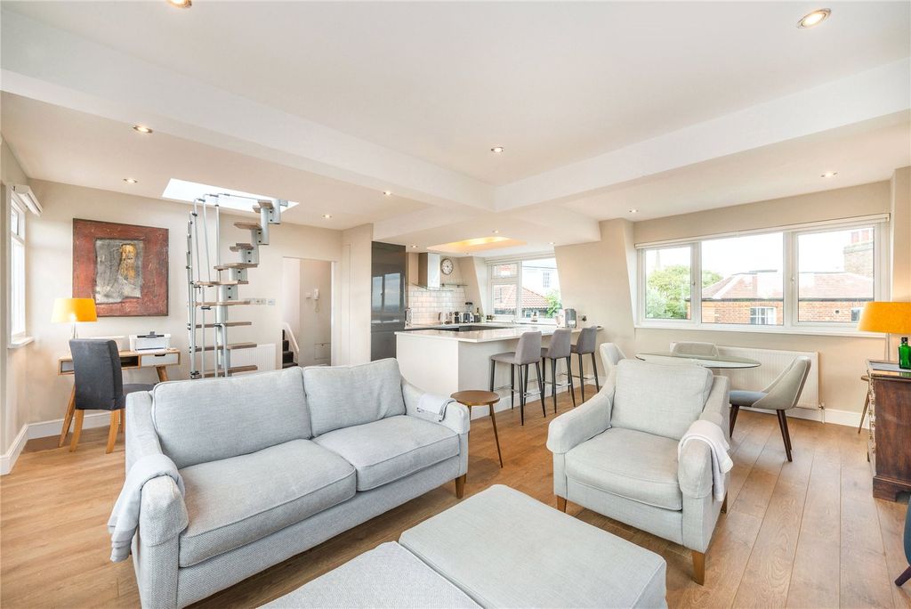 Property photo 2 of 9 Picture No. 08