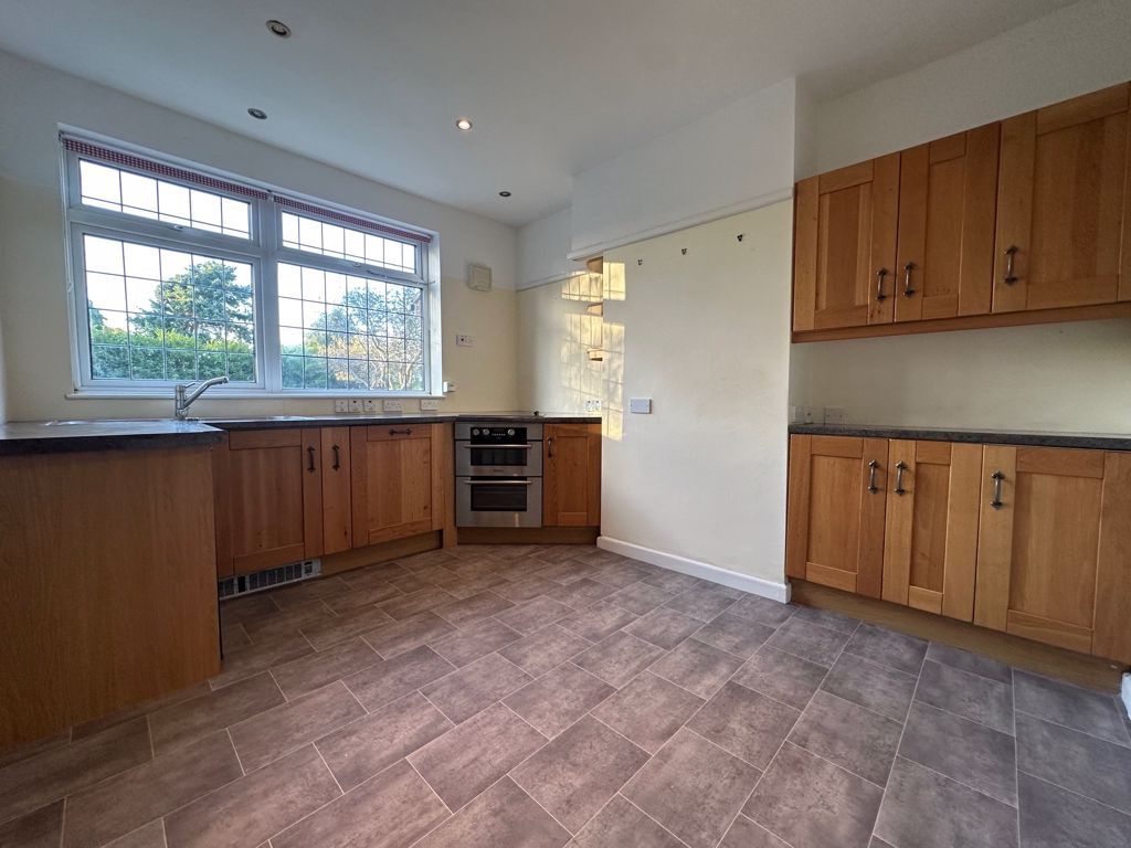 Property photo 2 of 9 Photo 6