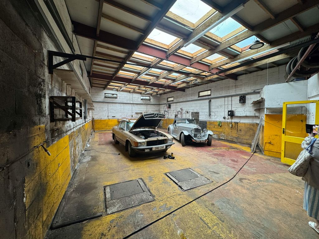 Property photo 2 of 11 Img_0058.Jpg