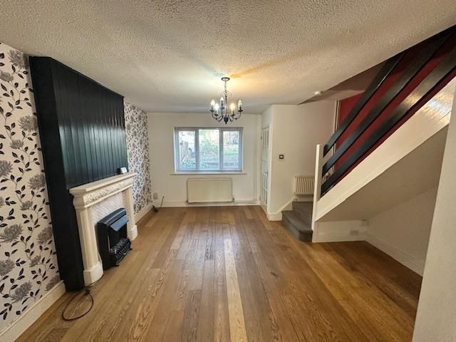 Property photo 3 of 9 Lounge