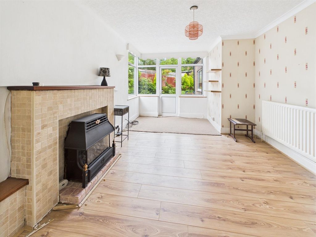 Property photo 3 of 15 Dining Room