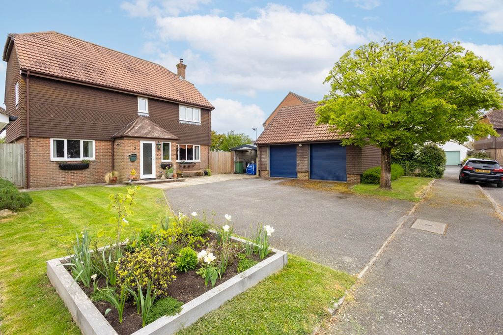 Property photo 1 of 30