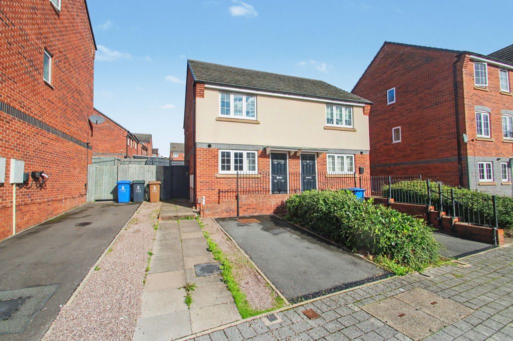 Property photo 1 of 14