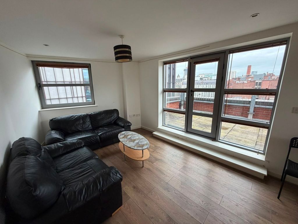 Property photo 2 of 11