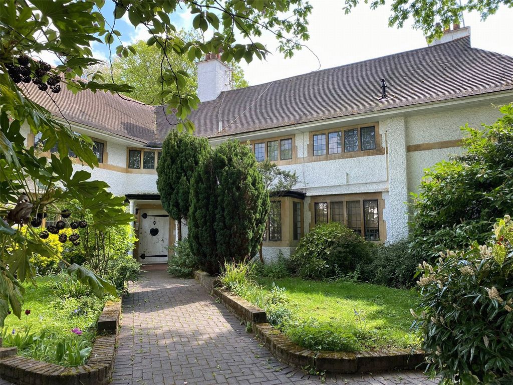 Property photo 1 of 12 Main Building